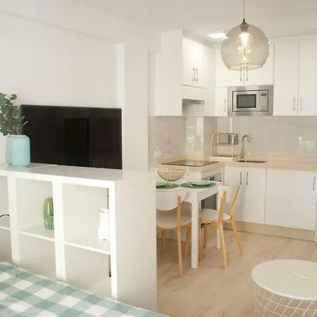 Wonderful 30 M From Beach Apartment *